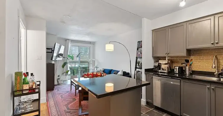 323 Richmond Street East, Toronto, ON, M5A 4R3 - 4