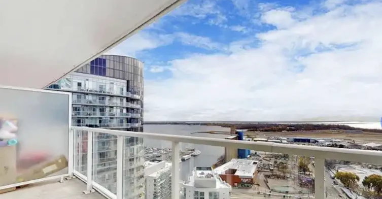 17 Bathurst Street, Toronto, ON, M5V 0N1 - 5