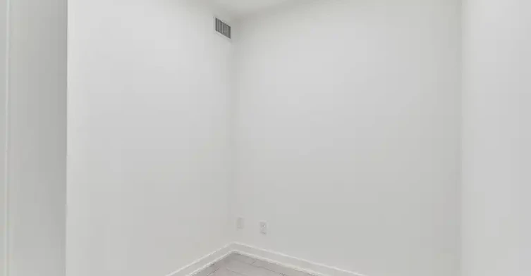5 Lakeview Avenue, Toronto, ON, M6J 0H3 - 2