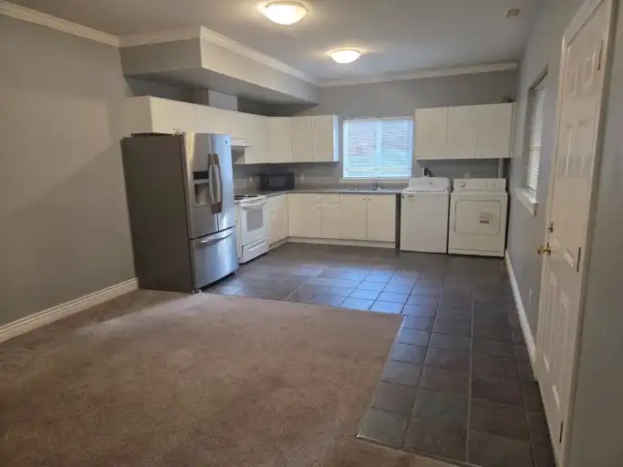 1208 Copperhead Drive, Kamloops, BC, V2E 0A1 - 2