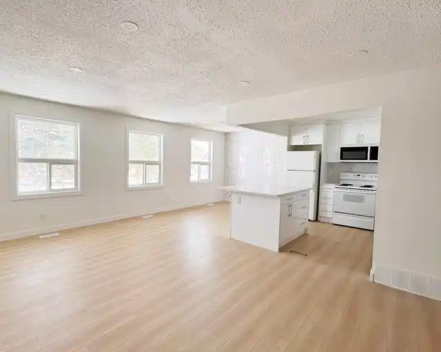 #-20 Hunt Road, Edmonton, AB, T5A 4C4
