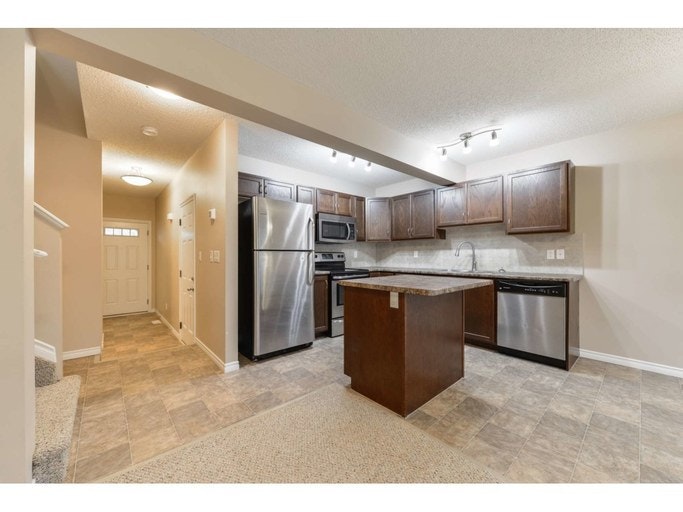 62 Red Canyon Way, Fort Saskatchewan, AB, T8L 0E8 - 5