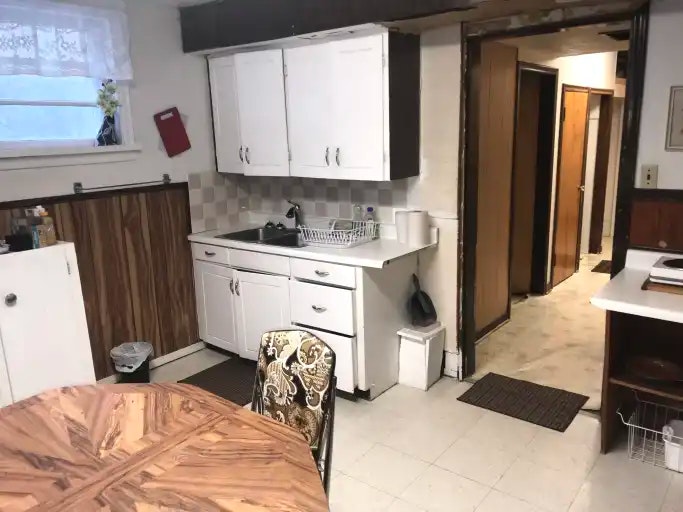 11424 104 Street Northwest, Edmonton, AB, T5G 2K9 - 3