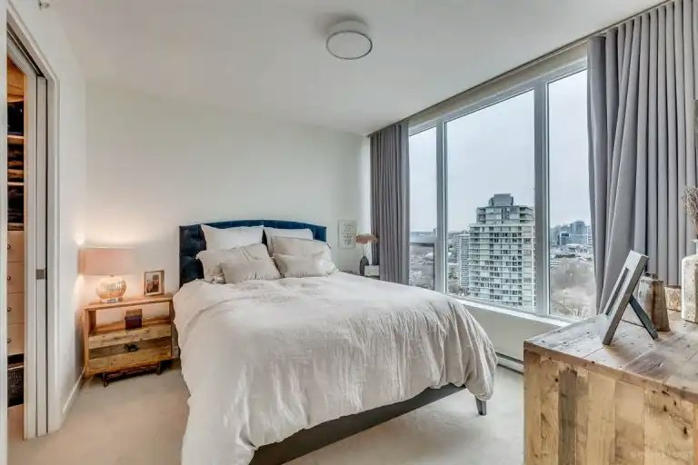 2232 Douglas Road, Burnaby, BC, V5C 0G9 - 7