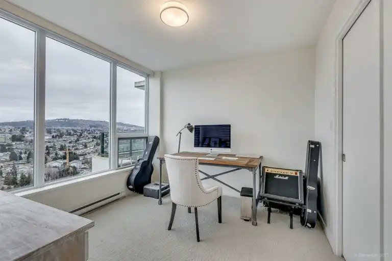 2232 Douglas Road, Burnaby, BC, V5C 0G9 - 8