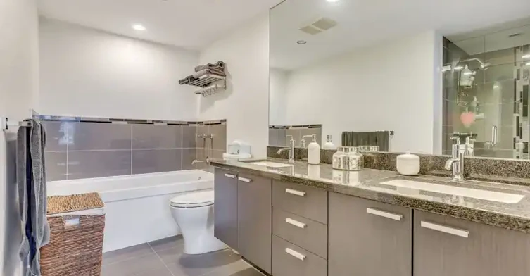 2232 Douglas Road, Burnaby, BC, V5C 0G9 - 6