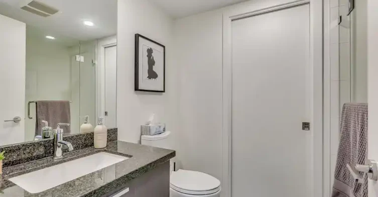 2232 Douglas Road, Burnaby, BC, V5C 0G9 - 9