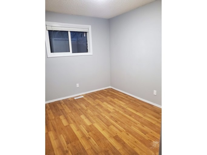 200 Habitat Crescent Northwest, Edmonton, AB, T5A 2X7 - 11