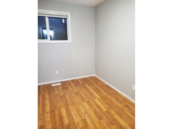 200 Habitat Crescent Northwest, Edmonton, AB, T5A 2X7 - 10