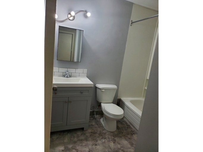 200 Habitat Crescent Northwest, Edmonton, AB, T5A 2X7 - 5