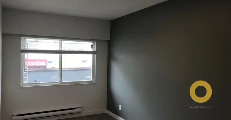 1153 Kingsway, Vancouver, BC, V5V 3C9 - 2
