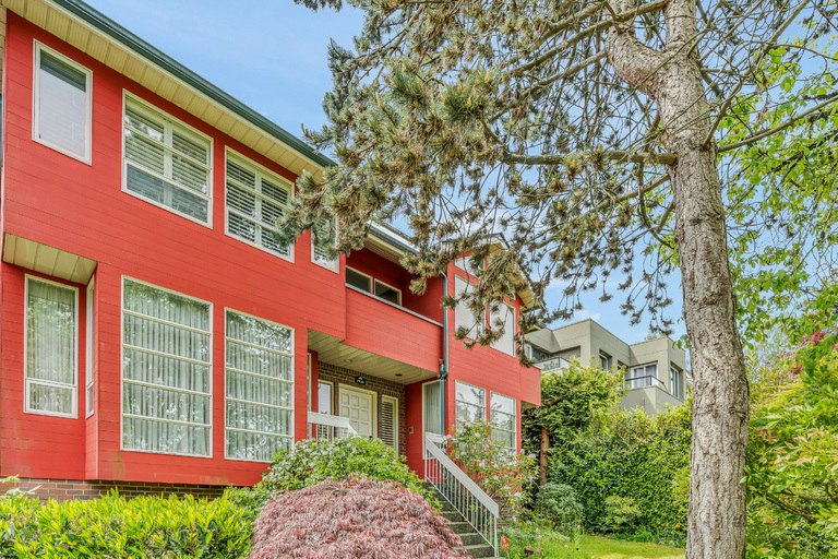 1950 West 36th Avenue, Vancouver, BC, V6M 1K8