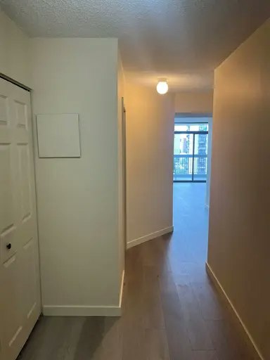 10025 113 Street, Edmonton, AB, T5K 2K8 - 3