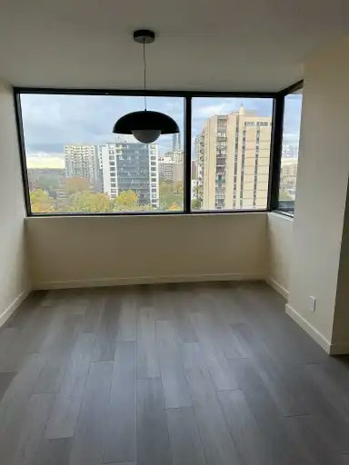 10025 113 Street, Edmonton, AB, T5K 2K8 5