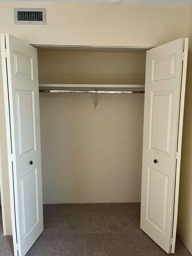10025 113 Street, Edmonton, AB, T5K 2K8 - 10