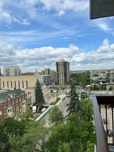 10025 113 Street, Edmonton, AB, T5K 2K8 - 2