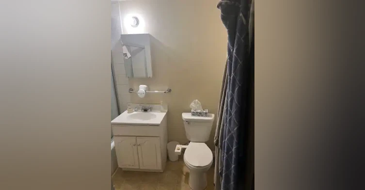 2288 West 2nd Avenue, Vancouver, BC, V6K 1H9 - 10