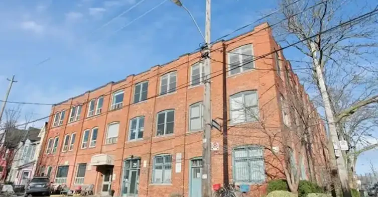 34 Noble Street, Toronto, ON, M6K 2C9 - 5