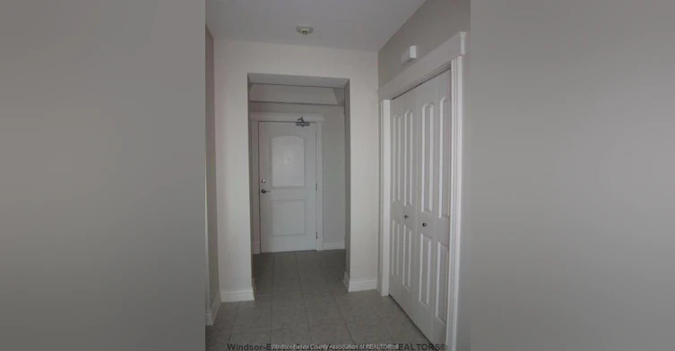 1225 Riverside Drive West, Windsor, ON, N9A 5L3 - 14