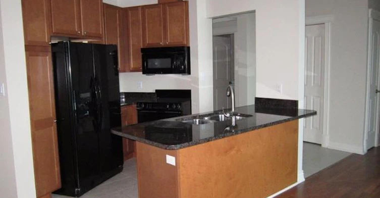 1225 Riverside Drive West, Windsor, ON, N9A 5L3 - 16