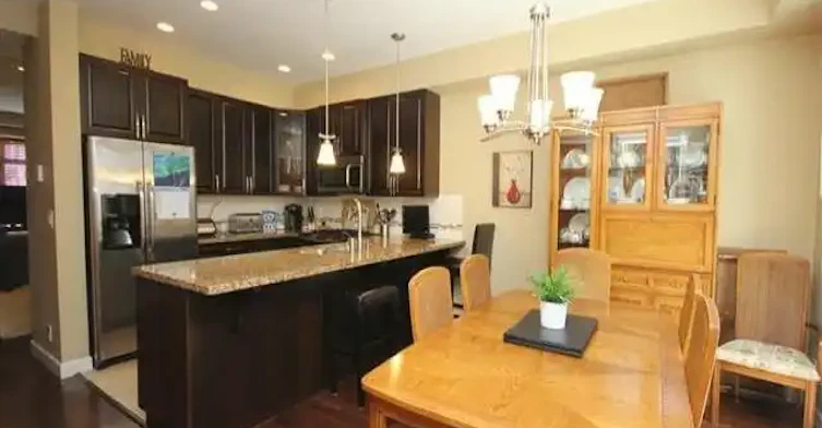 20738 84 Avenue, Langley, BC, V2Y 0J6 - 2