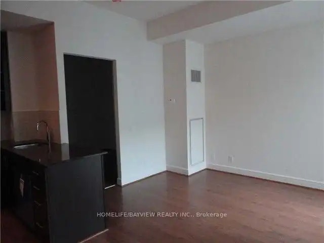 112 George Street, Toronto, ON, M5A 2M5 - 3