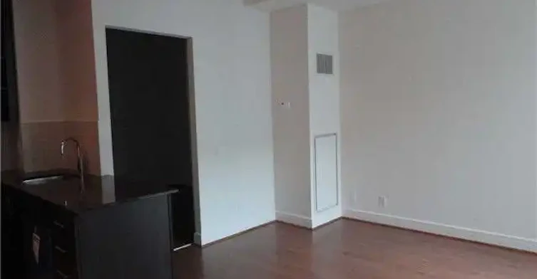 112 George Street, Toronto, ON, M5A 2M5 - 3