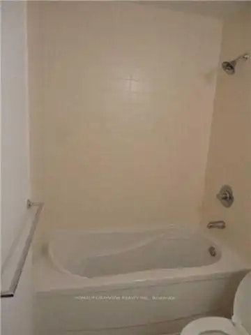 112 George Street, Toronto, ON, M5A 2M5