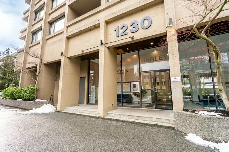 1230 Nelson Street, Vancouver, BC, V6E 1J6 - 2