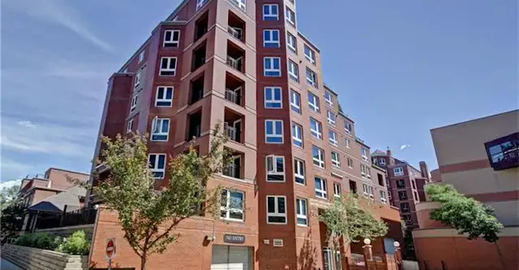 400 Eau Claire Avenue Southwest, Calgary, AB, T2P 3R8