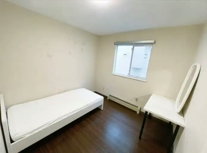 754 West 69th Avenue, Vancouver, BC, V6P 2W3 - 8