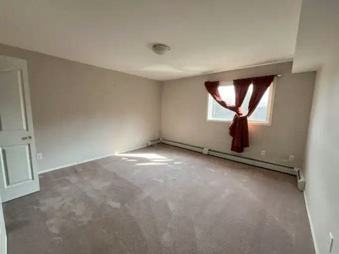 12A Ironside Street, Red Deer, AB, T4R 3R6 - 5