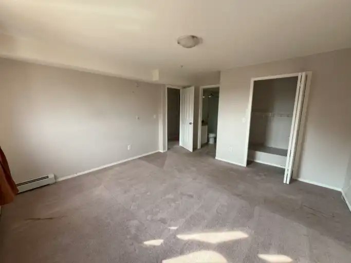 12A Ironside Street, Red Deer, AB, T4R 3R6 - 3