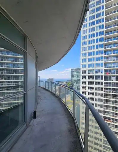 38 Dan Leckie Way, Toronto, ON, M5V 2V6 - 16
