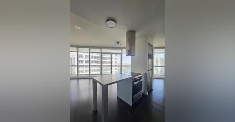 38 Dan Leckie Way, Toronto, ON, M5V 2V6 - 4