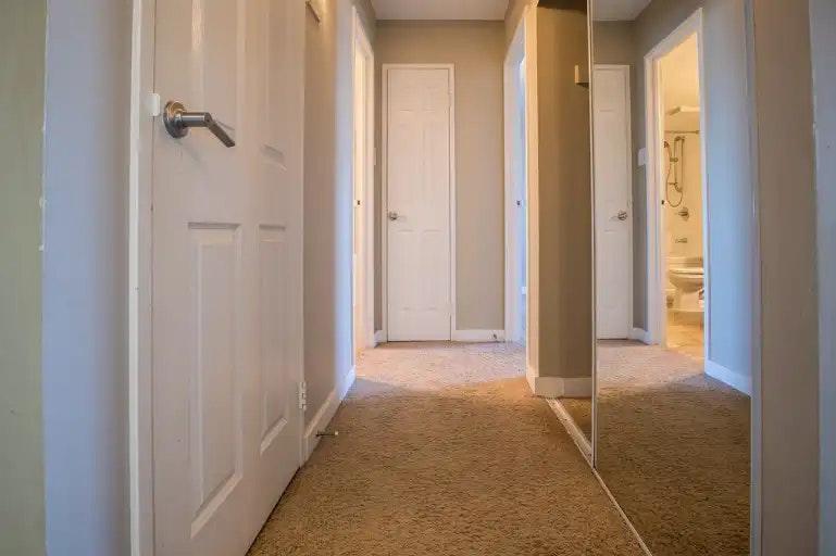 1030 Grant Avenue, Winnipeg, MB, R3M 2A2 - 9