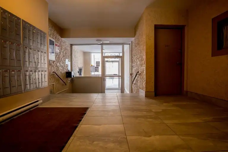 1030 Grant Avenue, Winnipeg, MB, R3M 2A2 - 13