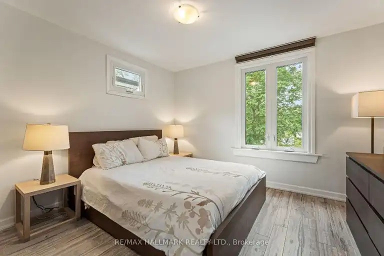 324 Kenilworth Avenue, Toronto, ON, M4L 3S8 - 11