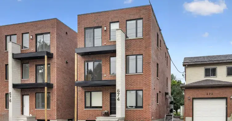 674 De L'église Street, Ottawa, ON, K1K 3K2