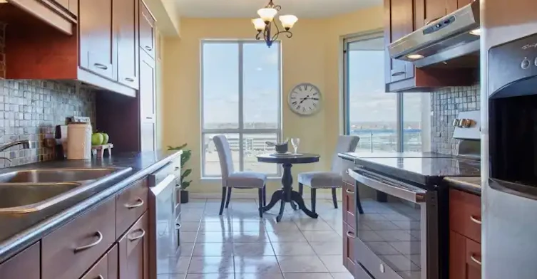 360 Watson Street West, Whitby, ON, L1N 9G2 - 4