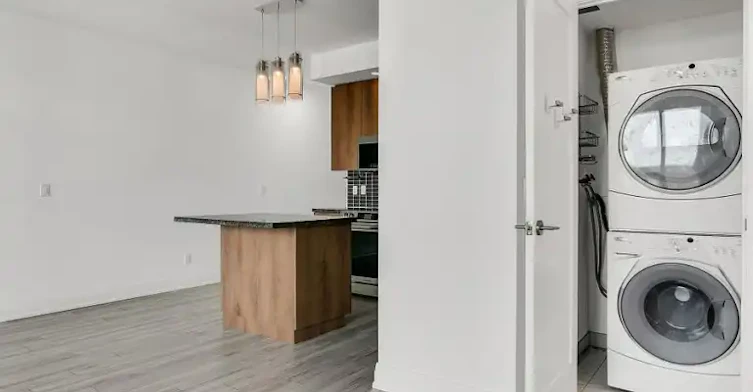 120 Homewood Avenue, Toronto, ON, M4Y 2J3 - 2