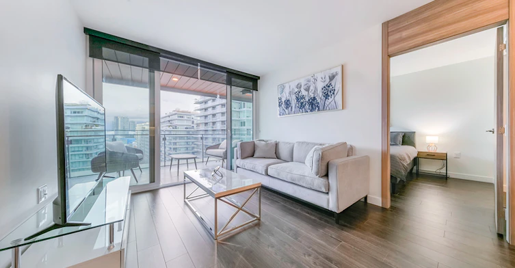 1768 Cook Street, Vancouver, BC, V5Y 3J6