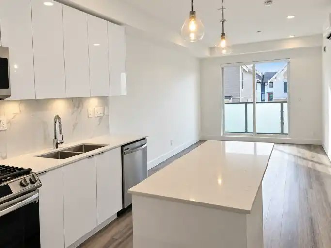 8447 202 Street, Langley, BC, V2Y 4K1 - 3