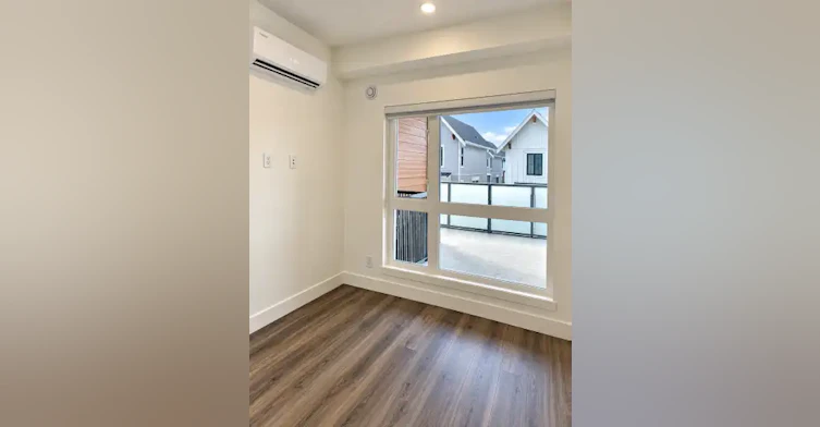 8447 202 Street, Langley, BC, V2Y 4K1 - 4