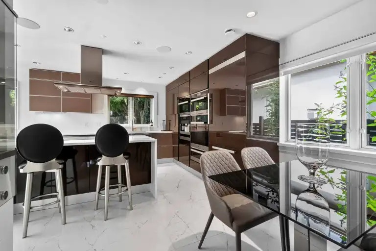 askus Quesnel Drive, Vancouver, BC - 6