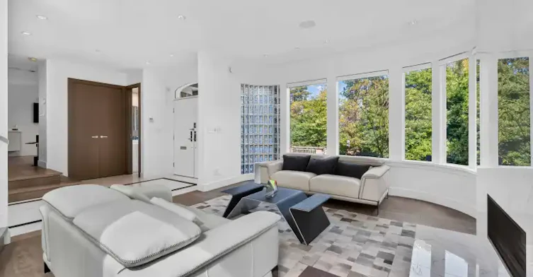 askus Quesnel Drive, Vancouver, BC - 3