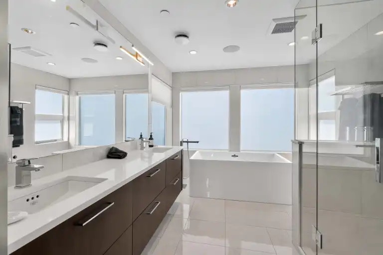 askus Quesnel Drive, Vancouver, BC - 10