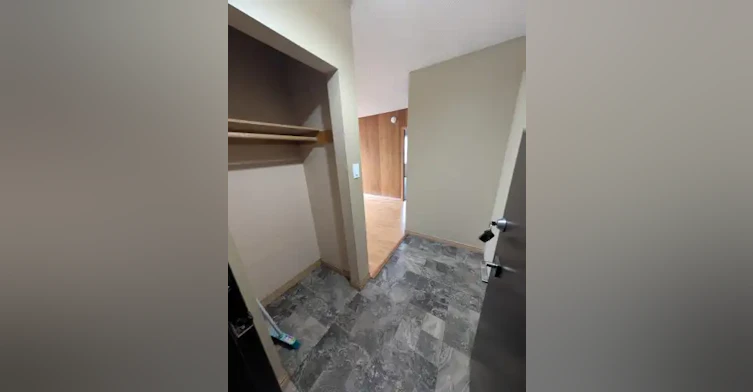 3920 Robinson Street, Regina, SK, S4S 3C8 - 2