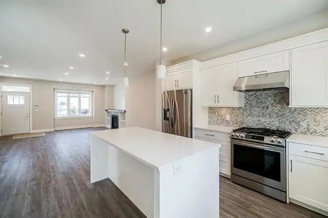 34099 George Ferguson Way, Abbotsford, BC, V2S 0K4 - 4