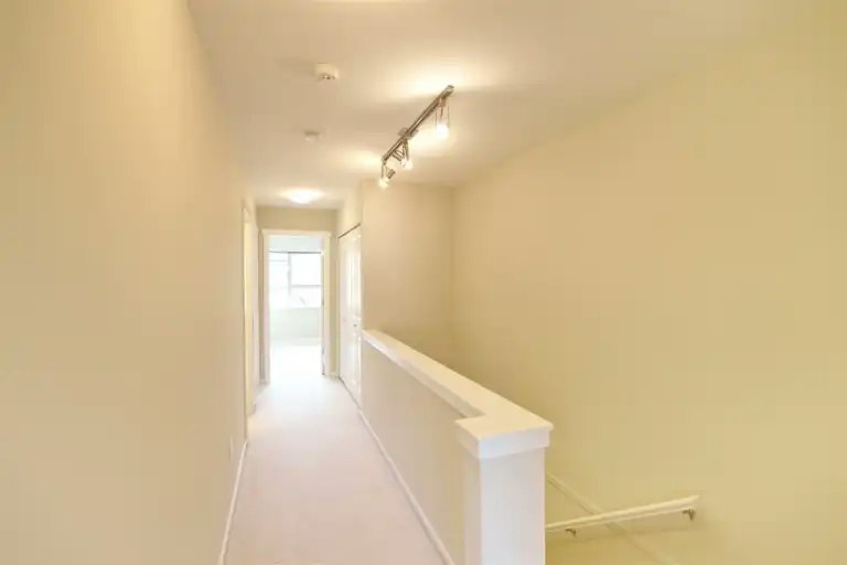 100 Klahanie Drive, Port Moody, BC, V3H 5K7 - 9